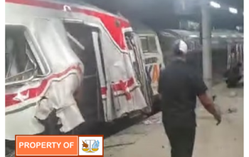 Kecelakaan Hebat di Stasiun Bekasi Timur: KRL Diseruduk Kereta Jarak Jauh hingga Gerbong Ringsek Parah