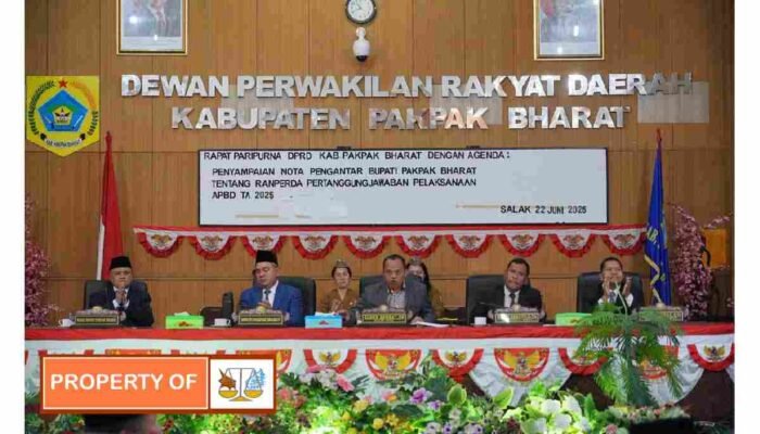 Bupati Pakpak Bharat sampaikan pidato nota pengantar  tentang pertanggung jawaban APBD tahun 2025