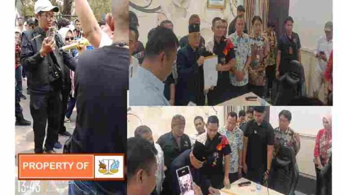 Kecewa terhadap PEMKAB Bekasi, koordinator aksi solidaritas wartawan tegaskan : Copot KADIS LH dalam 7 hari atau aksi damai Jilid II digelar lebih besar!
