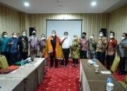 laksanakan Program Pencegahan dan Penanggulangan Covid-19 di tempat kerja, PT Toba Pulp Lestari Raih Penghargaan Kategori Gold