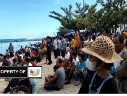 Ribuan Pengunjung Nias Pro Padati Pantai Sorake