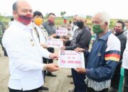 Taput Launching Bansos Dan BLT. Bupati: Mengurangi Nilai Bantuan Akan Berurusan Dengan Hukum
