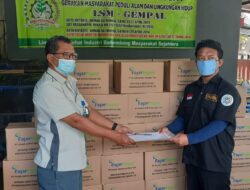 Gandeng LSM GEMPAL  PT PAJAR PAPER bagikan sembako gratis