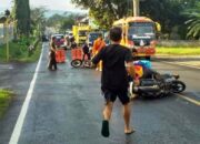 Akibat Tumpahan Oli di Jalan Raya Sejumlah Mobil dan Motor Tergelincir