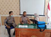 Kapolsek Maro Sebo Ulu Bersama Personil Jalani Vaksinasi Covid-19 Tahap II di Puskesmas Sungai Rengas