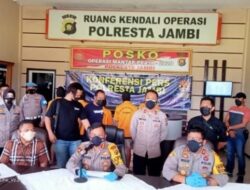 Polresta Jambi Gelar Konferensi Pers Ungkap Kasus Pembacokan Siswa SMA Negeri 7 Kota Jambi