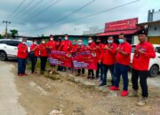 Giat Ormas Pemuda Batak Bersatu, DPC Kab. Karawang Gelar Bagikan Takjil pada Warga- kamis 06-05-2021