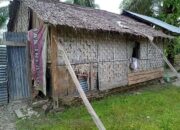 Aktivis Pesisir Pantai  Minta dan Mohon Bantuan, Gubuk Guru Ngaji Mau Ambruk dan Kondisi atap bocor