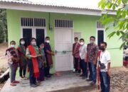 PT Toba Pulp Lestari Lakukan Program Bedah Rumah bagi warga Desa Bius Gu Barat