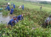 Jelang HUT Polairud ke-71, Satpolair Polres Purwakarta Bersihkan Waduk Jatiluhur.
