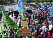 UMK Kabupaten Bekasi , Plt Bupati Rekomendasikan UMK Tahun 2022 Naik 5,51 Persen