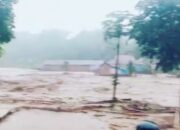 Banjir Bandang Terjang Kecamatan Sukawening Garut,  Puluhan Rumah Warga Rusak Parah