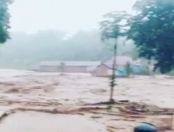 Banjir Bandang Terjang Kecamatan Sukawening Garut,  Puluhan Rumah Warga Rusak Parah