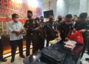 OTT Kejaksaan Penerima Suap Ditangkap, Pemberi Bagaimana.?