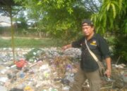Sampah Menumpuk, Kades Karang Raharja ‘Berkelit