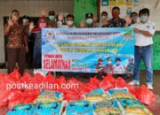 LPM Cikarang Pusat bersama warga clauter Fresmo  Bagikan Sembako Gratis