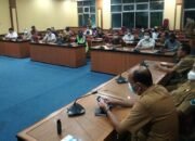 Tak Jelas Ujung Pangkalnya, Puluhan Warga dan Sejumlah Cakades Beramai-Ramai Pertanyakan Penundaan Pilkades Desa Simpang Rantau Gedang