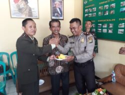 Kapolsek Dan Camat Tambun Selatan Silahturahmi Ke Koramil, Beri Ucapan Selamat HUT TNI Ke 73