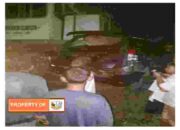 Mobil Toyota Avanza ringsek ditabrak Kerta Api di perlintasan tanpa palang pintu