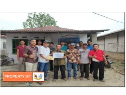 Kelompok Nelayan Marlin Menerima Penyerahan Bantuan TJSL dari PTPN IV Unit Adolina