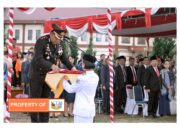 Kapolres Humbahas Bertindak Sebagai Irup Penurunan Bendera Merah Putih Peringatan HUT Ke-78 Kemerdekaan RI