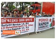 Aliansi Mahasiswa Sumatera Utara: “Periksa Rapidin Simbolon. (Unjuk Rasa di Kejati Sumut)