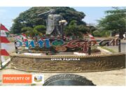 Warga Keluhkan Tumpukan Sampah Di Taman Makam Pahlawan.