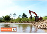 Toba Pulp Lestari turun kan eskavalator bantu korban banjir aek mandosi.