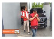 3 Tersangka Ditahan Pakai Baju Merah Jambu, Terkait Dugaan Korupsi Wajib Pajak di Sumatera Selatan