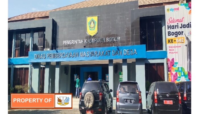 Setali Tiga Uang Kaur Pemerintahan Kecamatan Klapanunggal denga Kades Cikahuripan.