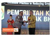 Bupati Pakpak Bharat Terima 4 penghargaan dalam Kategori CNN Indonesia Awards 2024