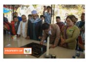 Oloan P Nababan Tandatangani Prasasti “Parhutaan Raja Lumban Batu” di Baktiraja