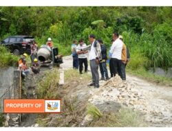 Bupati Humbahas Tinjau Progres Rekonstruksi Jalan di Parlilitan dan Tarabintang