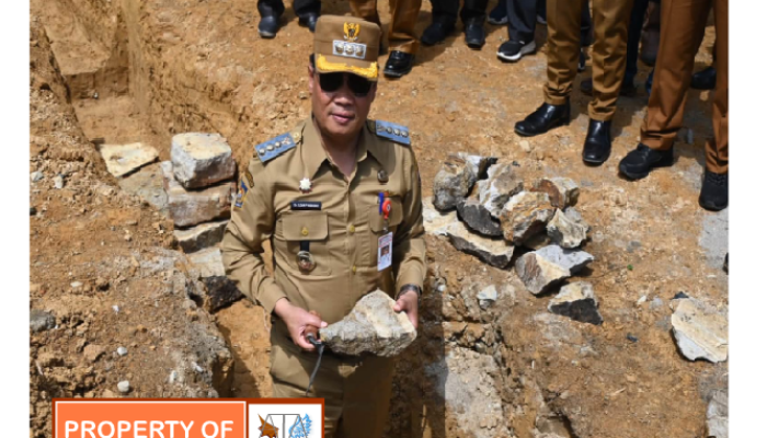 Oloan P Nababan Letakkan Batu Pertama Pembangunan KDMP Pakkat Hauagong