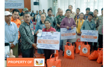 BNPB Serahkan Bantuan Stimulan Perbaikan Rumah Terdampak di Humbahas, Rp 2 Miliar Lebih