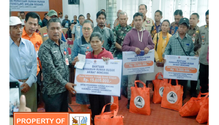 BNPB Serahkan Bantuan Stimulan Perbaikan Rumah Terdampak di Humbahas, Rp 2 Miliar Lebih