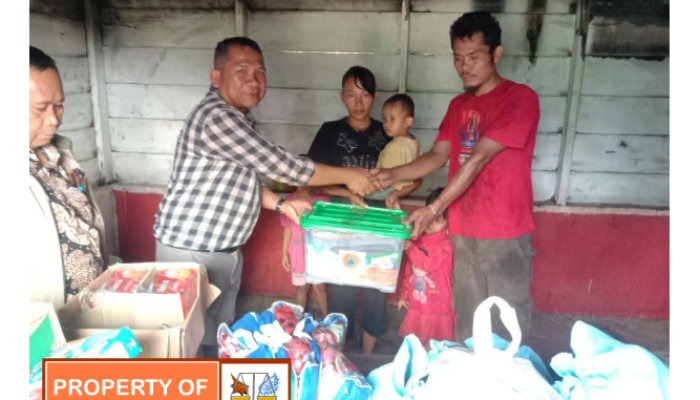 Pemkab Humbahas Berikan Bantuan kepada Korban Musibah Kebakaran di Parlilitan