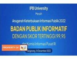 Komisi Informasi Pusat RI Menganugerahkan IPB University Sebagai Badan Publik Informatif 2022