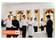 Oloan Paniaran Nababan SH MH Lantik  Pejabat Administrator dan Pengawas serta Kepala UPT Puskesmas