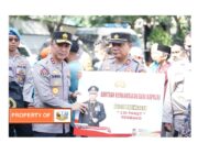 Kapolri Sebar 2 Ribu Bansos ke Warga Jakarta Utara