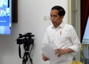 Rapat Terbatas melalui Video Conference mengenai Laporan Tim Gugus Tugas  Percepatan Penanganan COVID-19, 4 Mei 2020, di Istana Kepresidenan Bogor, Provinsi Jawa Barat