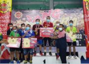 Wanhat SMSI Bekasi Raya Serahkan Hadiah Juara Dansat Brimob PMJ Cup 2022