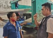 Filipus F.Sarumaha Kawal Logistik Kotak Suara Pilkada di Gudang KPU Nisel.