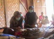 Bentuk Kepedulian, Pihak Puskesmas Sungai Rengas Kunjungi dan Berikan Bantuan Ke Pengidap Tumor Ganas di Batanghari