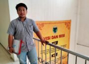 Pandangan Aliran Positivis Tentang Hukum Adalah Syarat Universal