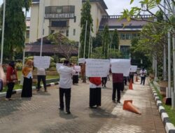 Merasa Dizolimi Guru Honor Kabupaten Bekasi Bakal Jalan Kaki Ke Istana Minta Perlindungan Ke Presiden Jokowi