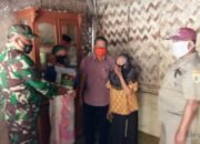 Ribuan Paket Beras Bagi Warga Brebes Terdampak PPKM Darurat Mulai Disalurkan Babinsa