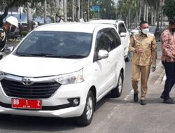 Temui Presiden Jokowi, Bupati Pakpak Bharat Pakai Mobil Dinas Jenis Toyota Avanza