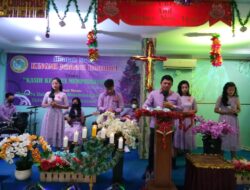 Gereja KINGMI Jemaat Immanuel Bekasi Rayakan Natal Dengan Tema : Kasih Kristus Mempersatukan