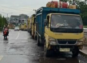 Ada Plang Peringatan, Mobil Batubara Masih Nangkring di Bahu Jalan Resahkan Warga